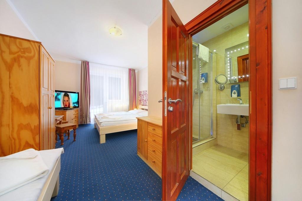 Hotel Lesana Spindleruv Mlyn Room photo