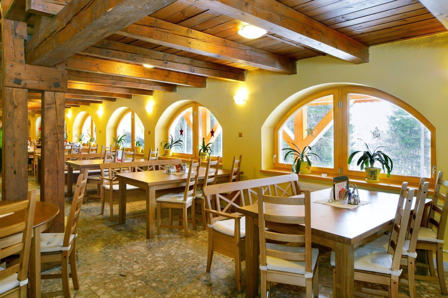 Hotel Lesana Spindleruv Mlyn Exterior photo