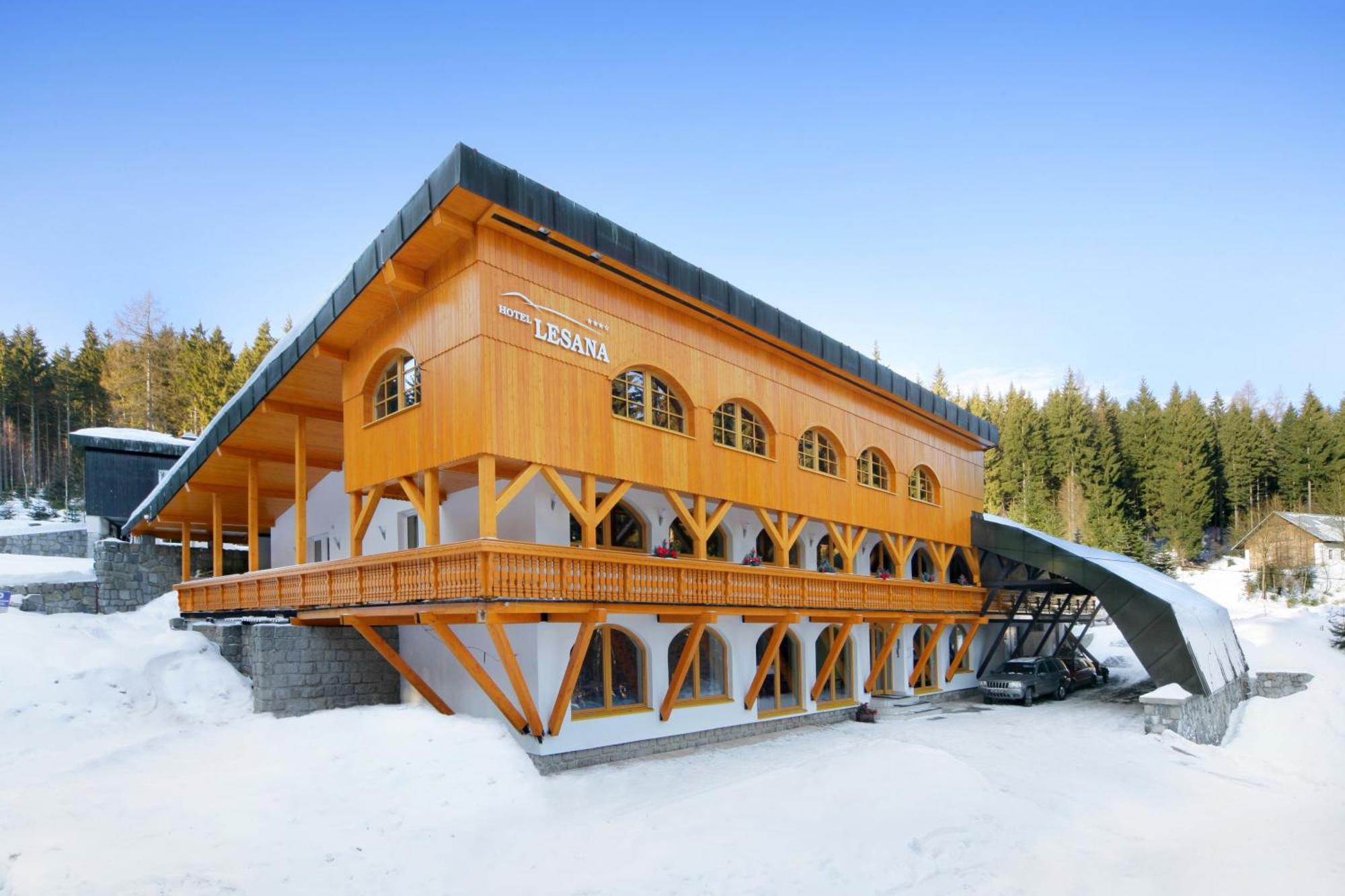 Hotel Lesana Spindleruv Mlyn Exterior photo
